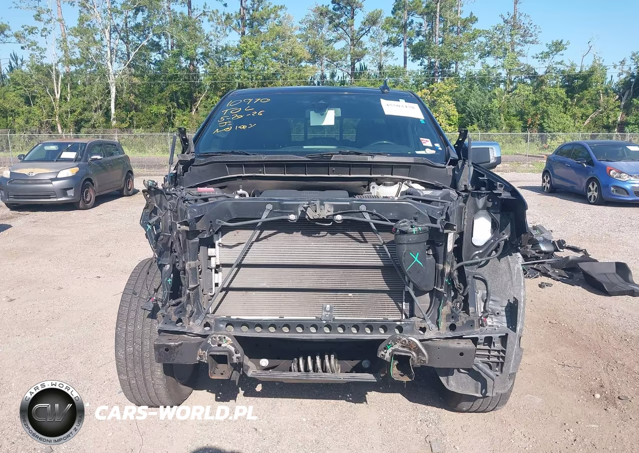 2019 Chevrolet Silverado 1500 High Country VIN:1GCUYHELXKZ299748 - 13