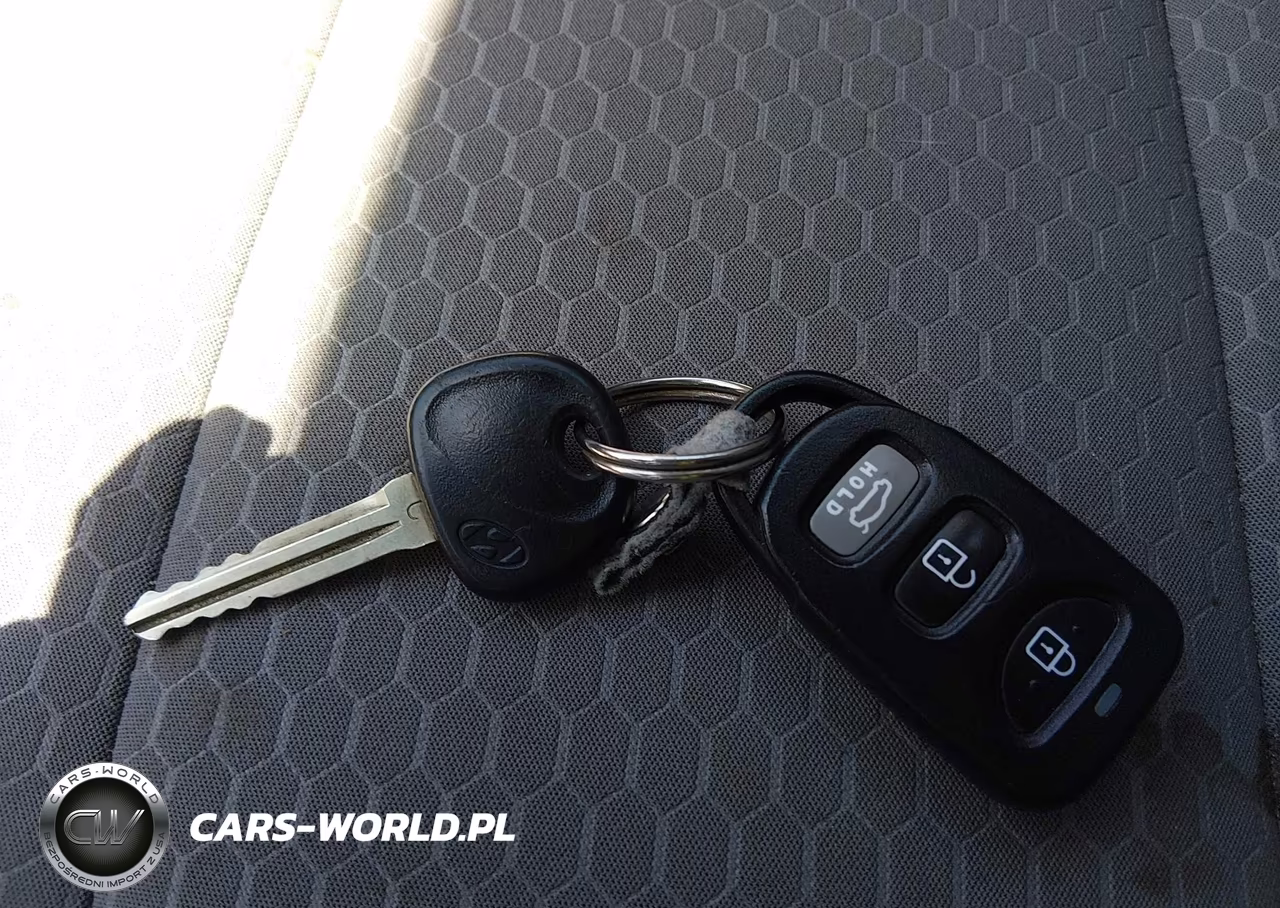 2020 Hyundai Elantra Se VIN:5NPD74LF4LH603240 - 11
