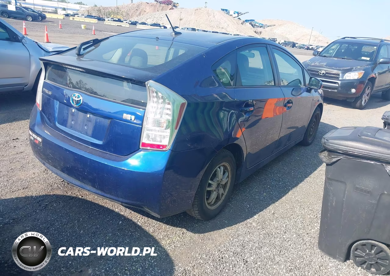 2010 Toyota Prius Iii VIN:JTDKN3DU1A0219950 - 4
