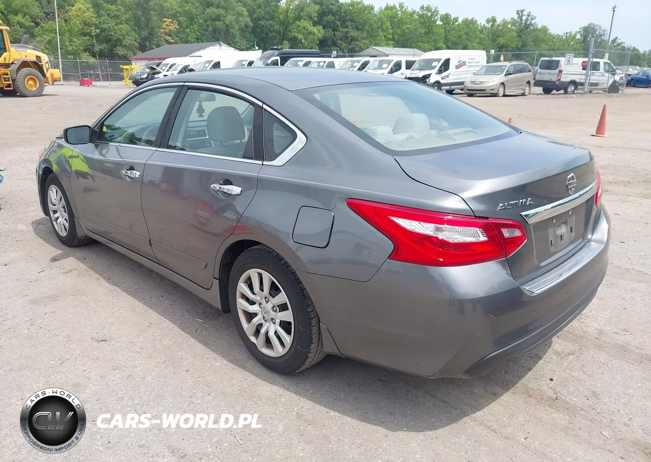 2017 Nissan Altima 2.5 S VIN:1N4AL3AP3HC137068 - 3