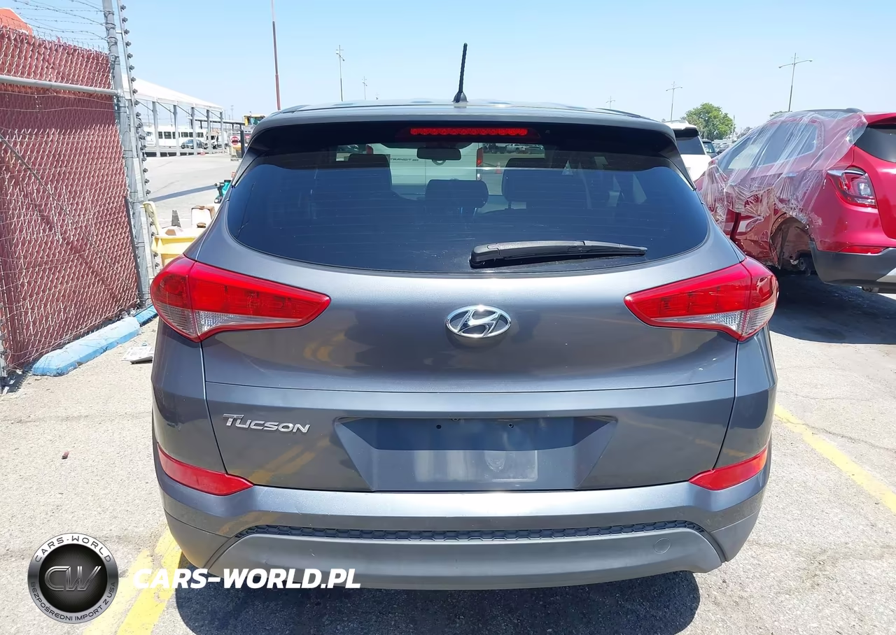 2018 Hyundai Tucson Se VIN:KM8J23A40JU682837 - 17