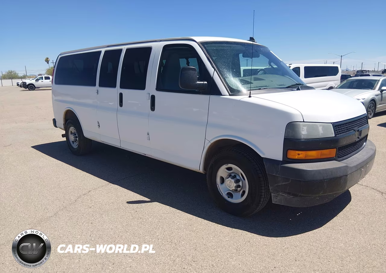 2019 Chevrolet Express 3500 Ls – zdjęcie 1 z 17