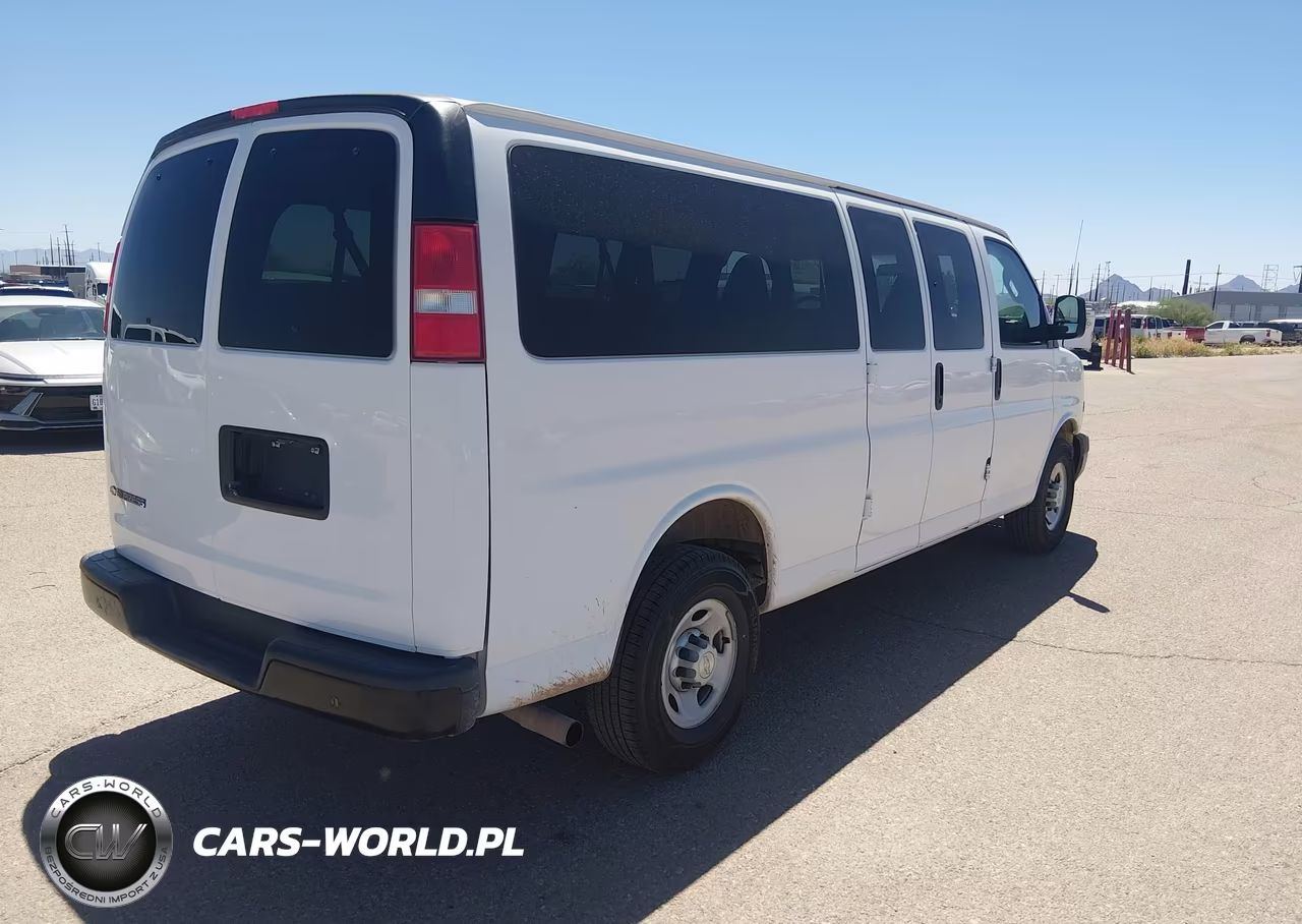 2019 Chevrolet Express 3500 Ls VIN:1GAZGNFG9K1290264 - 4