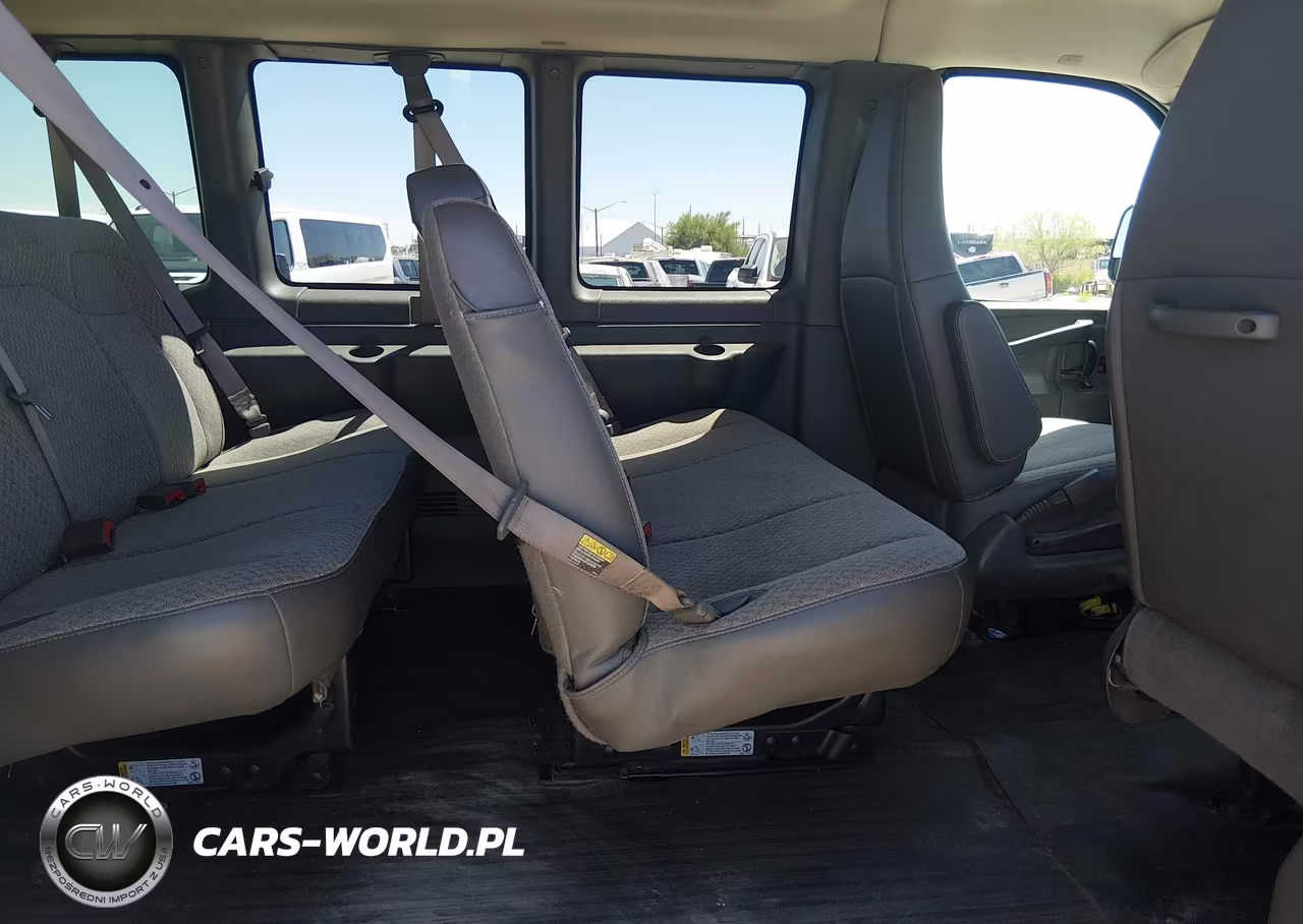 2019 Chevrolet Express 3500 Ls VIN:1GAZGNFG9K1290264 - 8