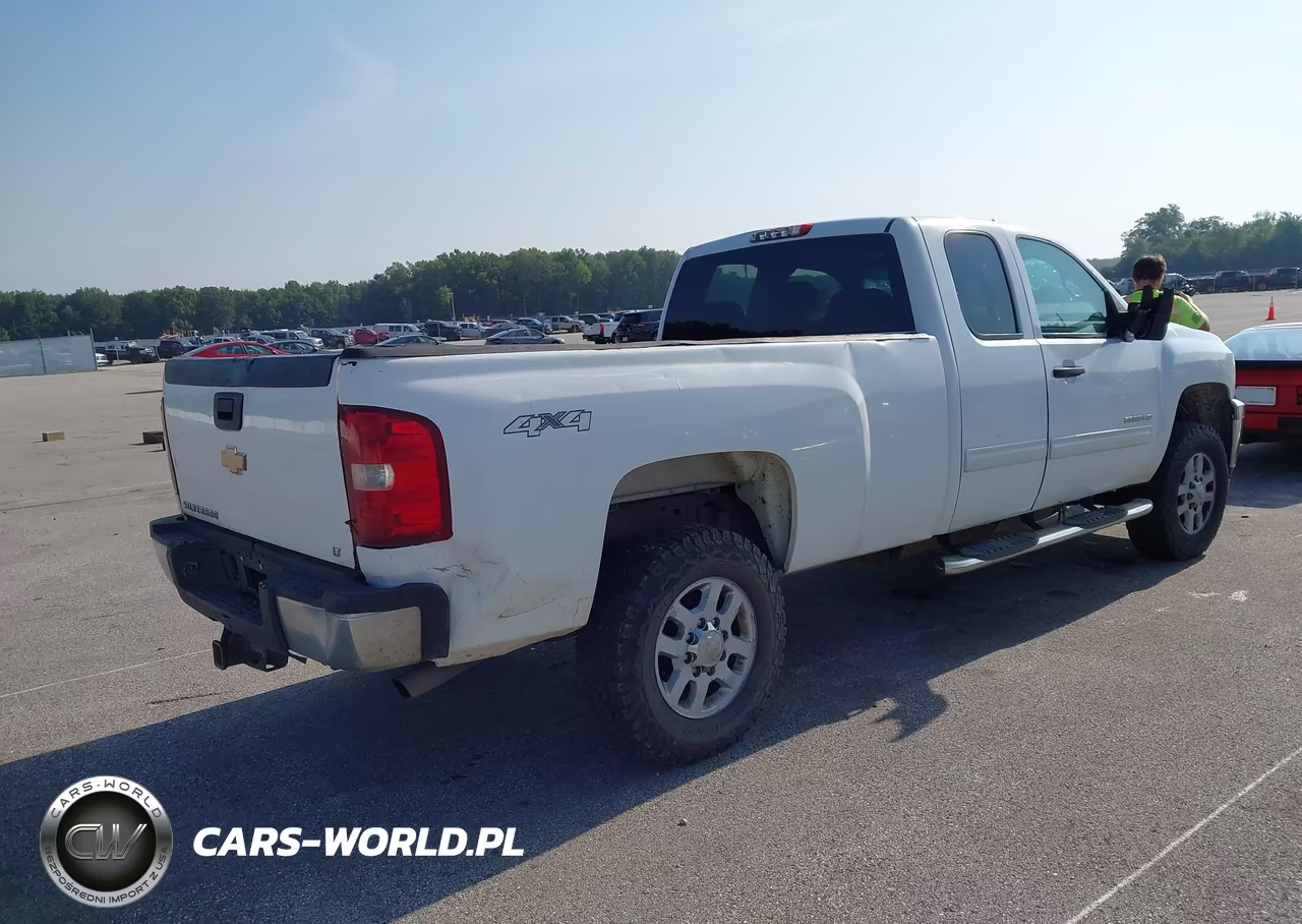 2011 Chevrolet Silverado 3500Hd Lt VIN:1GC5K0CGXBZ367544 - 4