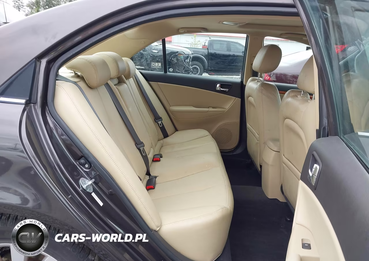 2010 Hyundai Sonata Limited V6 VIN:5NPEU4AF5AH593704 - 18