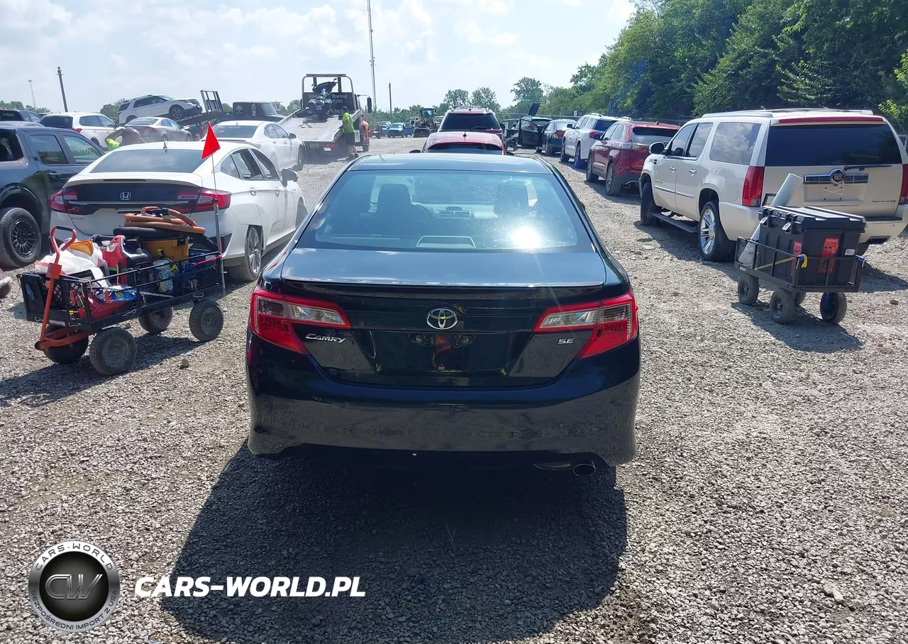2013 Toyota Camry Se VIN:4T1BF1FK2DU685005 - 15