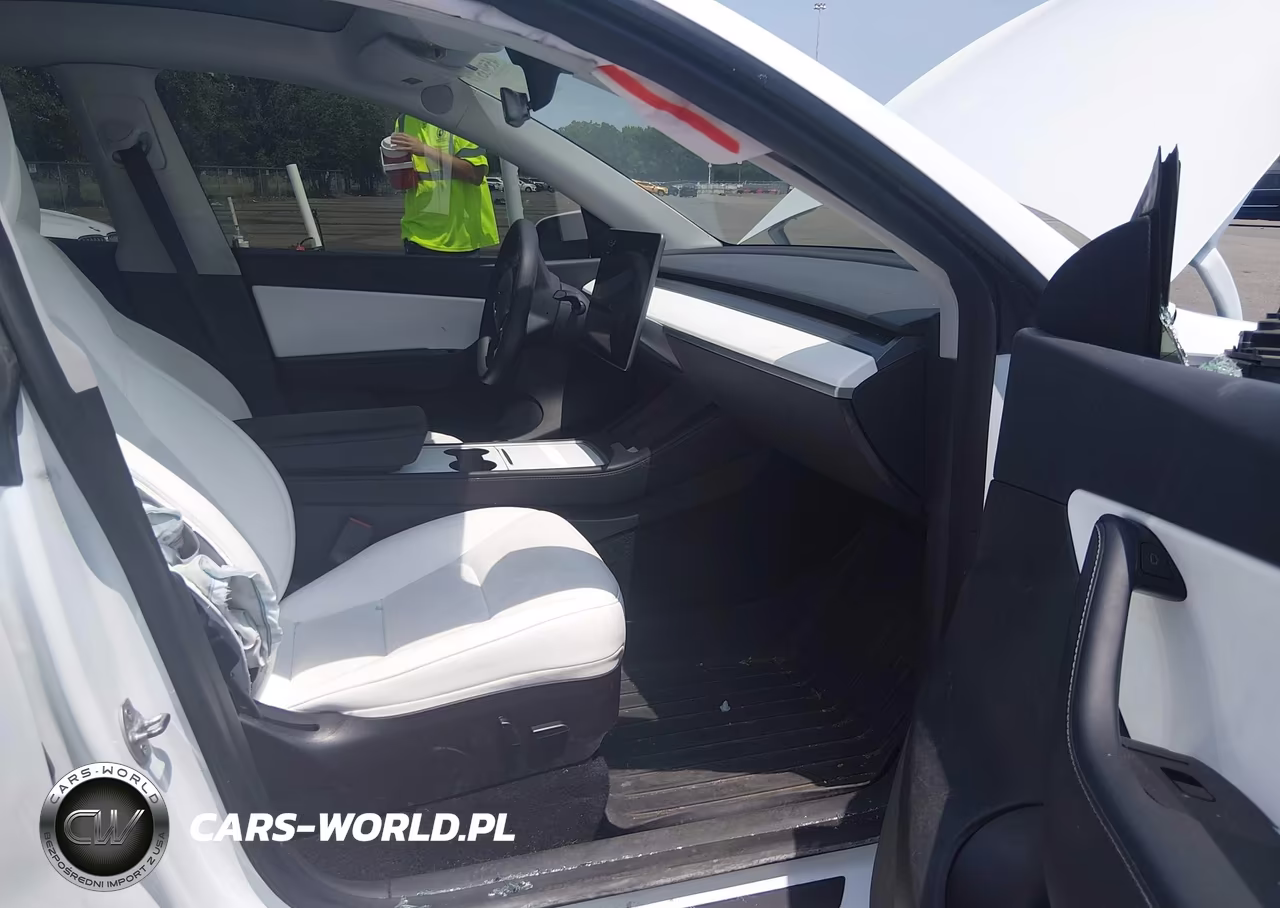 2022 Tesla Model Y Performance Dual Motor All-Wheel Drive VIN:7SAYGDEF8NF517481 - 5