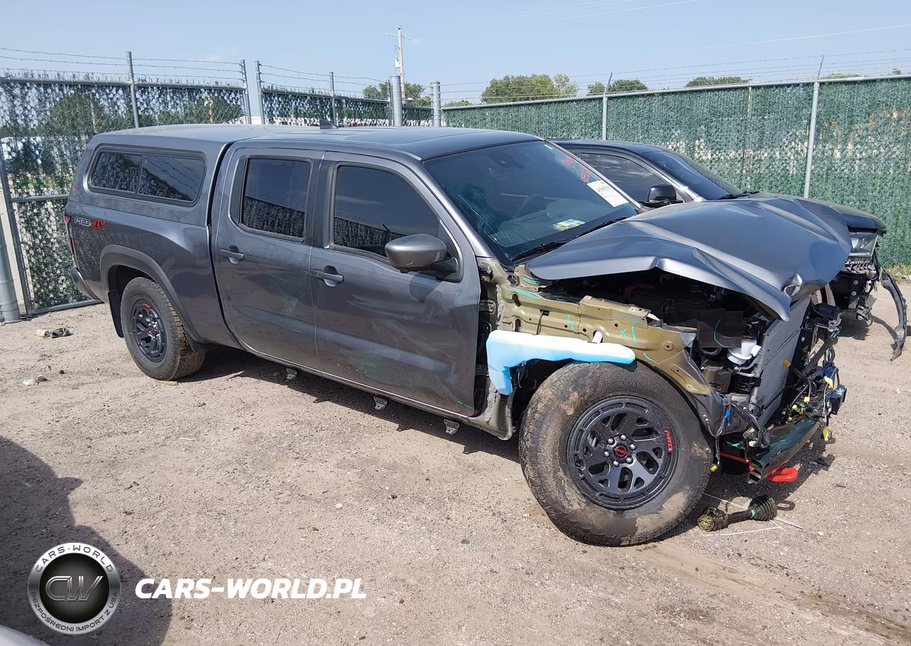 2026 Nissan Frontier Long Bed Pro-4X 4X4 – zdjęcie 1 z 16