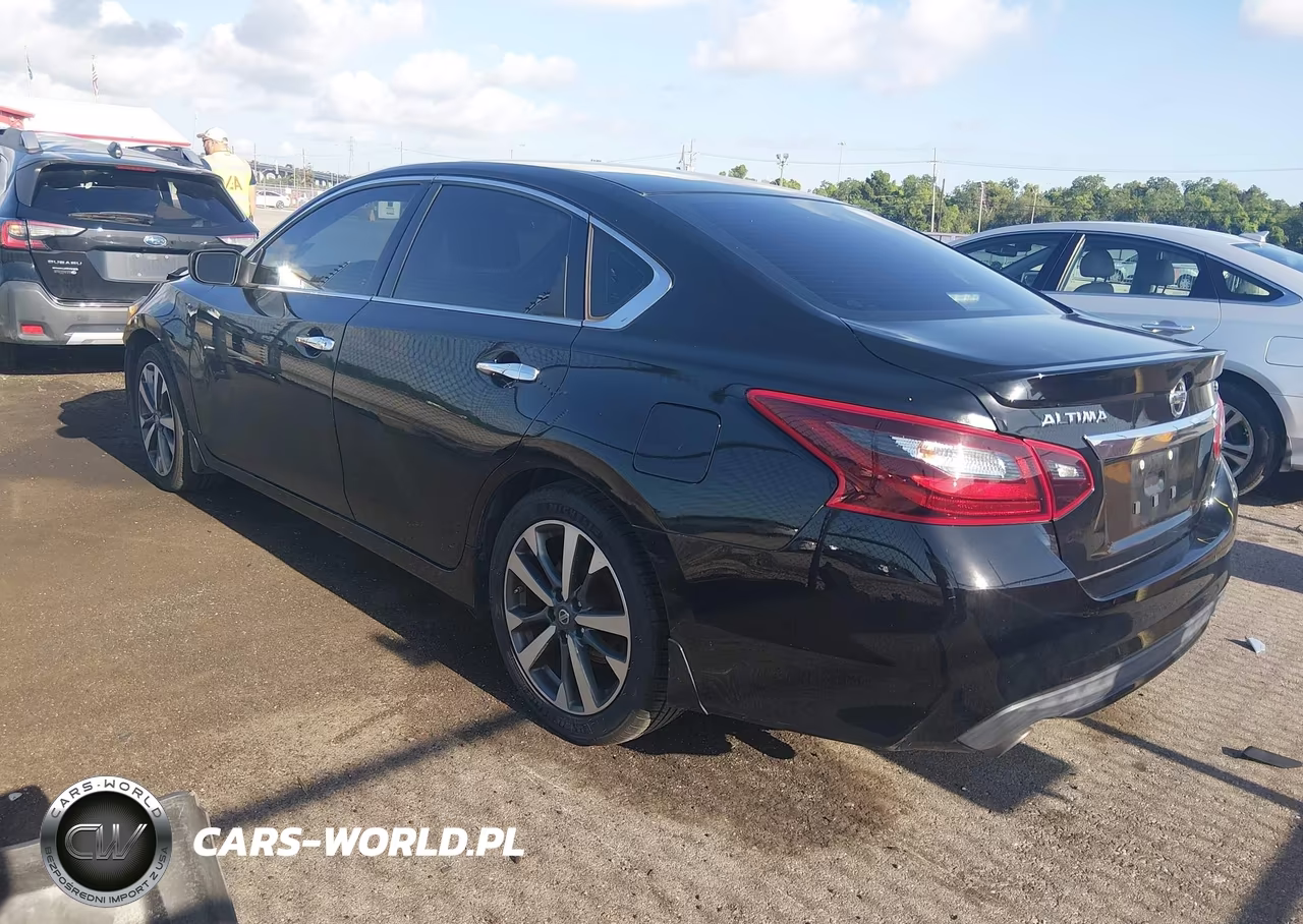 2017 Nissan Altima 2.5 Sr VIN:1N4AL3AP8HC147756 - 3