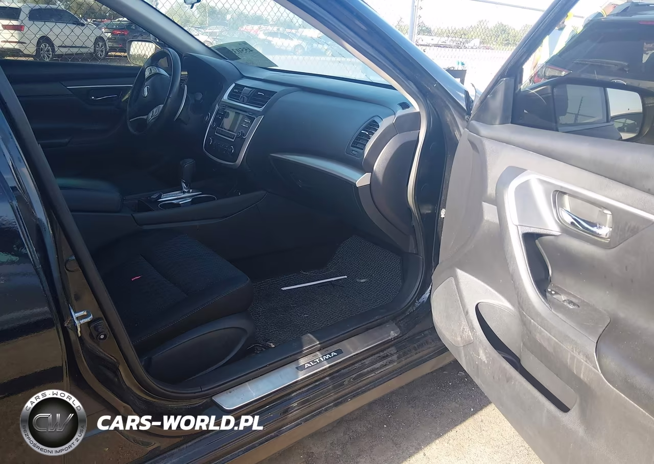 2017 Nissan Altima 2.5 Sr VIN:1N4AL3AP8HC147756 - 5