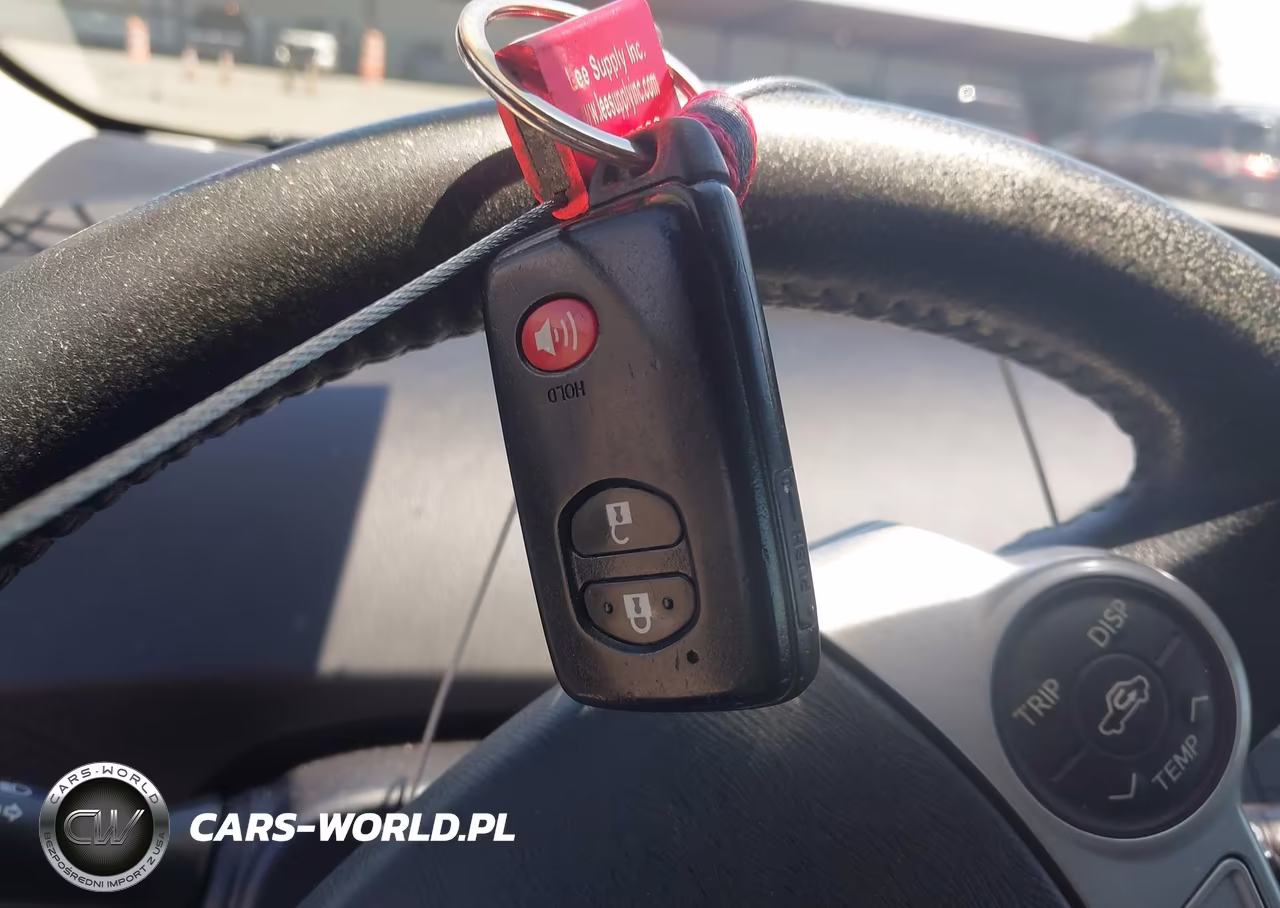 2011 Toyota Prius Five VIN:JTDKN3DU7B5344830 - 11