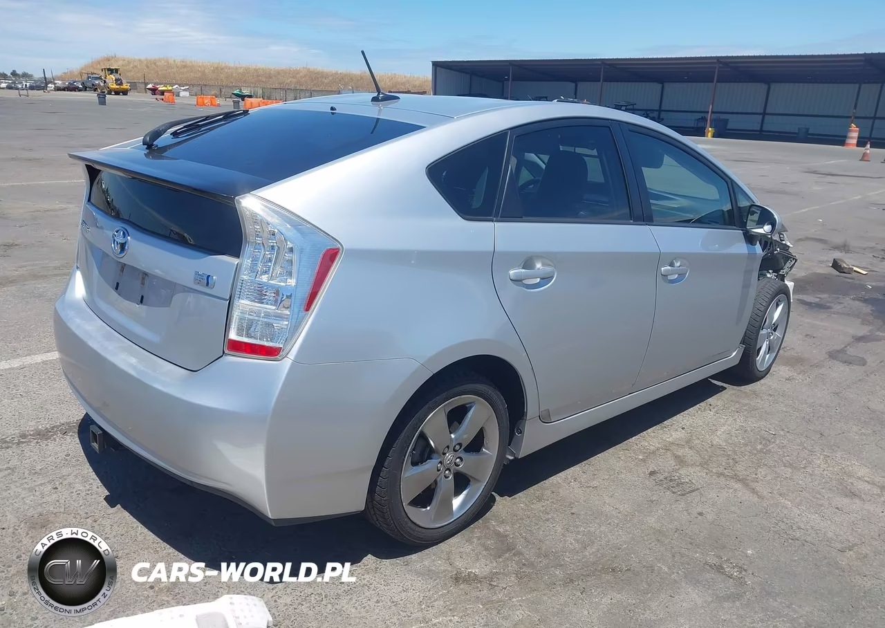 2011 Toyota Prius Five VIN:JTDKN3DU7B5344830 - 4
