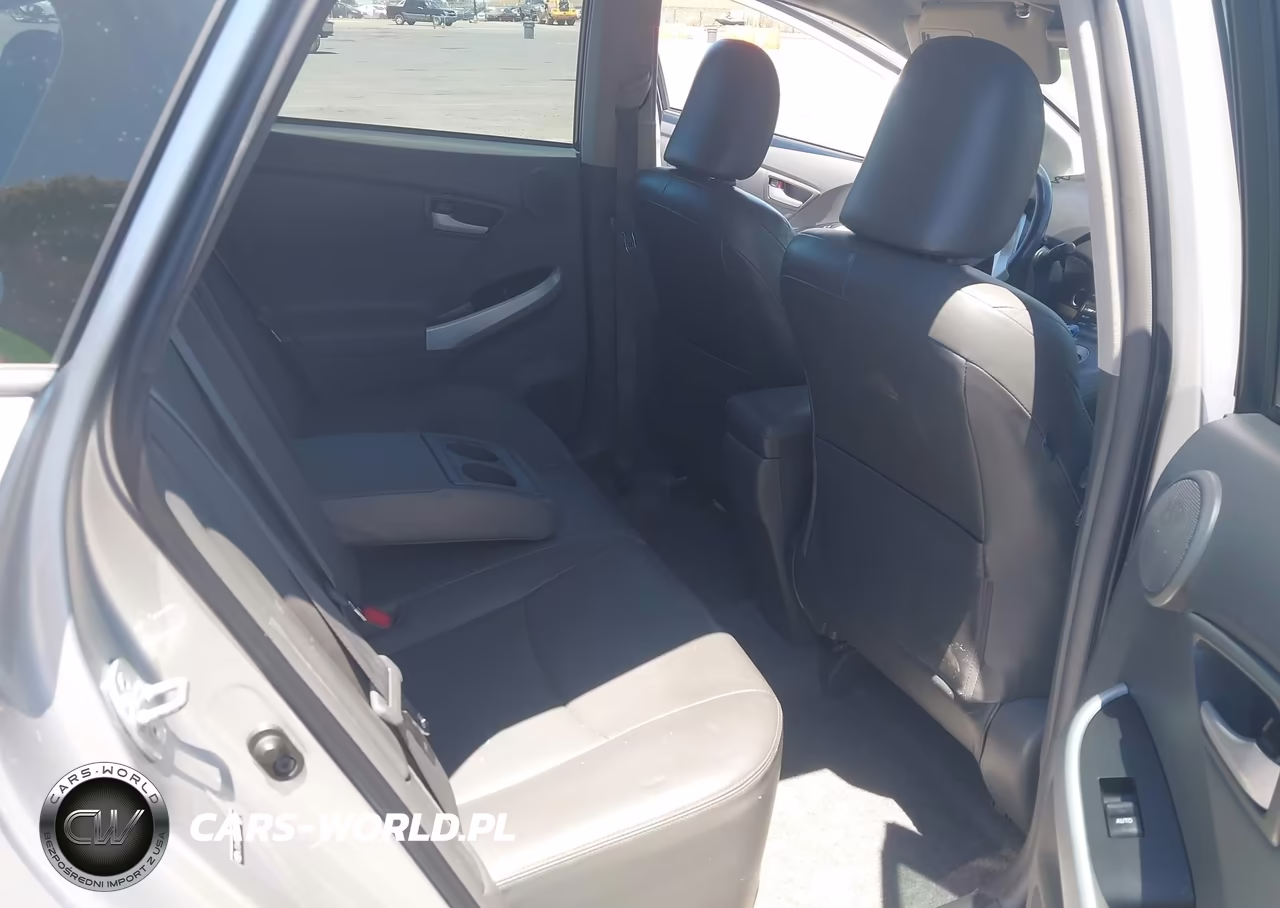 2011 Toyota Prius Five VIN:JTDKN3DU7B5344830 - 8