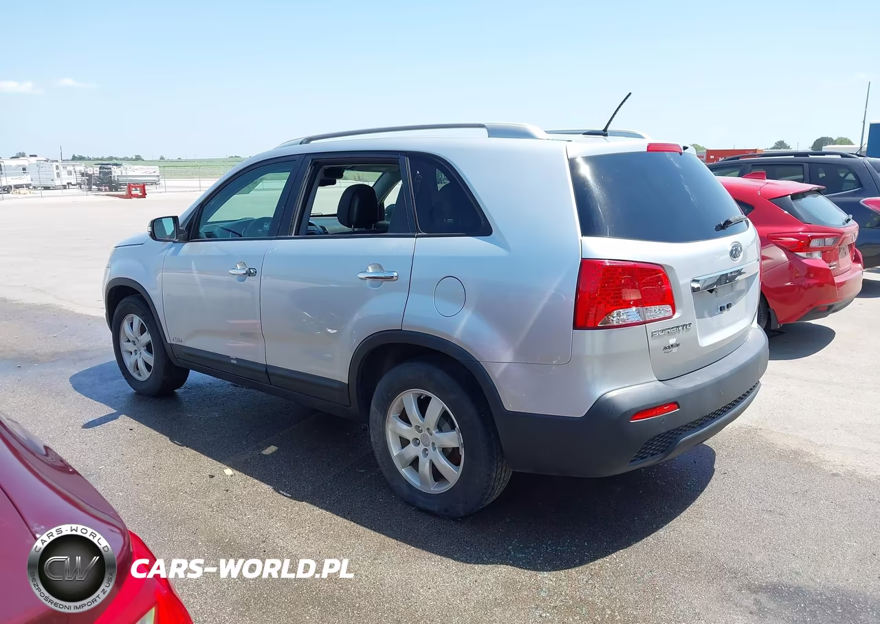 2012 Kia Sorento Lx VIN:5XYKTCA67CG268854 - 3