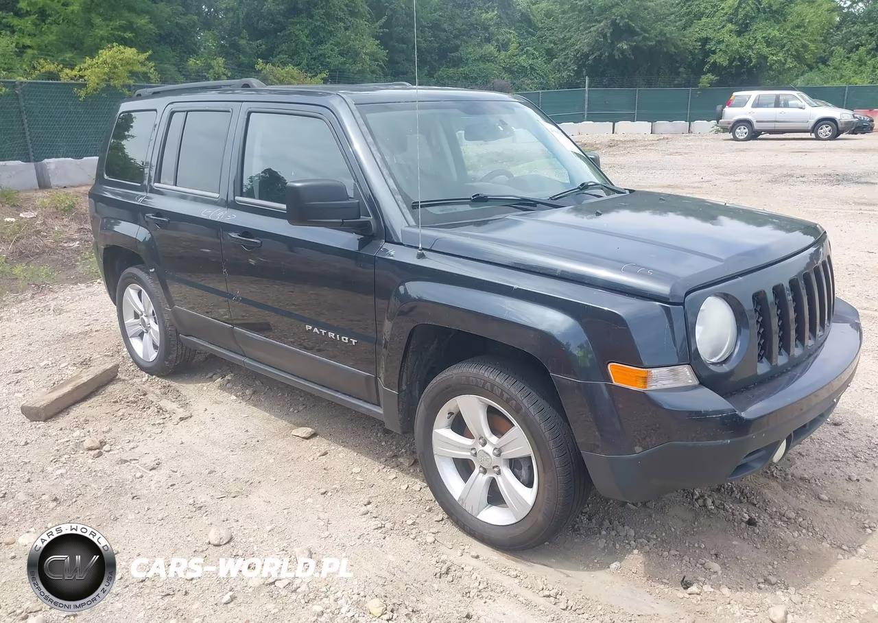 2014 Jeep Patriot Latitude – zdjęcie 1 z 15