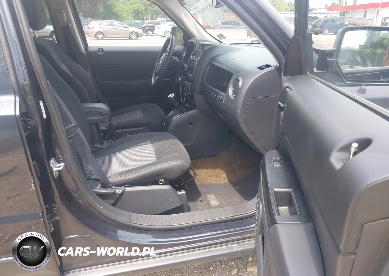 2014 Jeep Patriot Latitude VIN:1C4NJRFB5ED616728 - 5