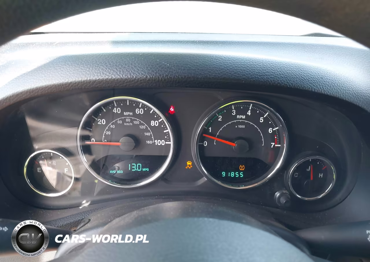 2013 Jeep Wrangler Unlimited Sport VIN:1C4BJWDGXDL602375 - 7