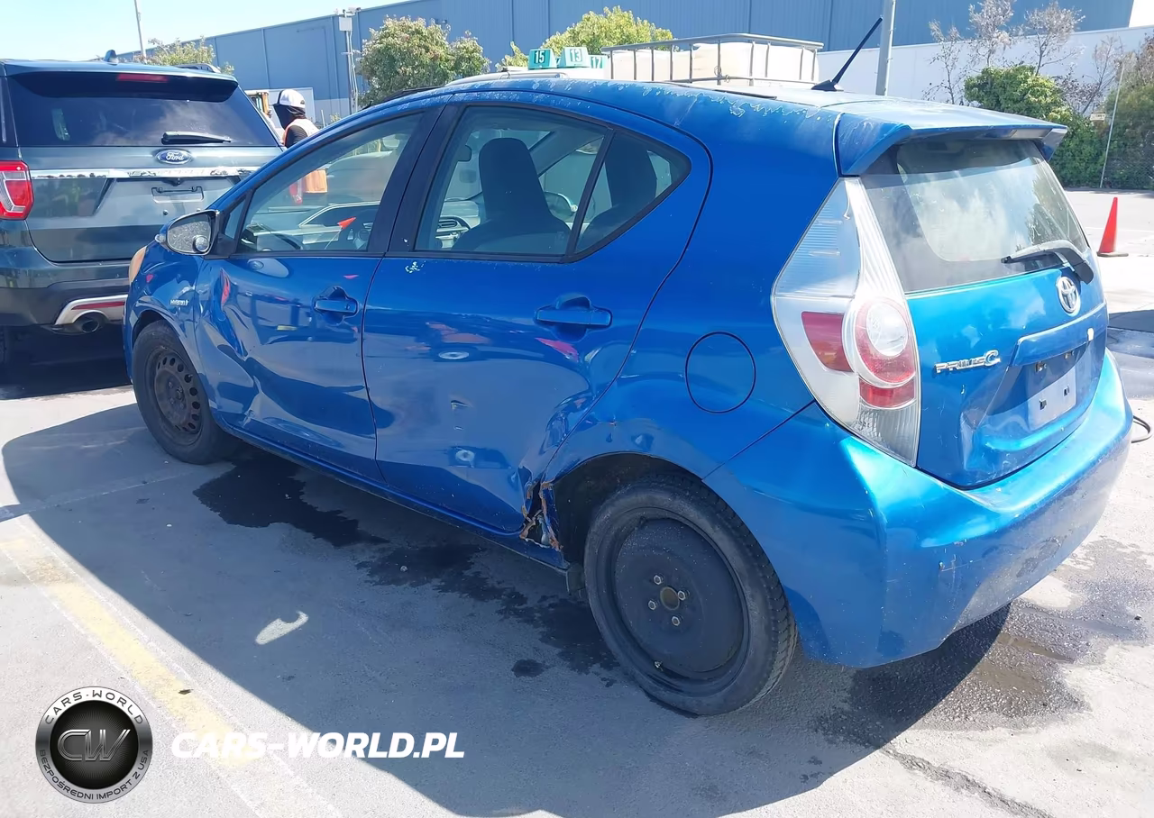 2012 Toyota Prius C One VIN:JTDKDTB32C1022182 - 3