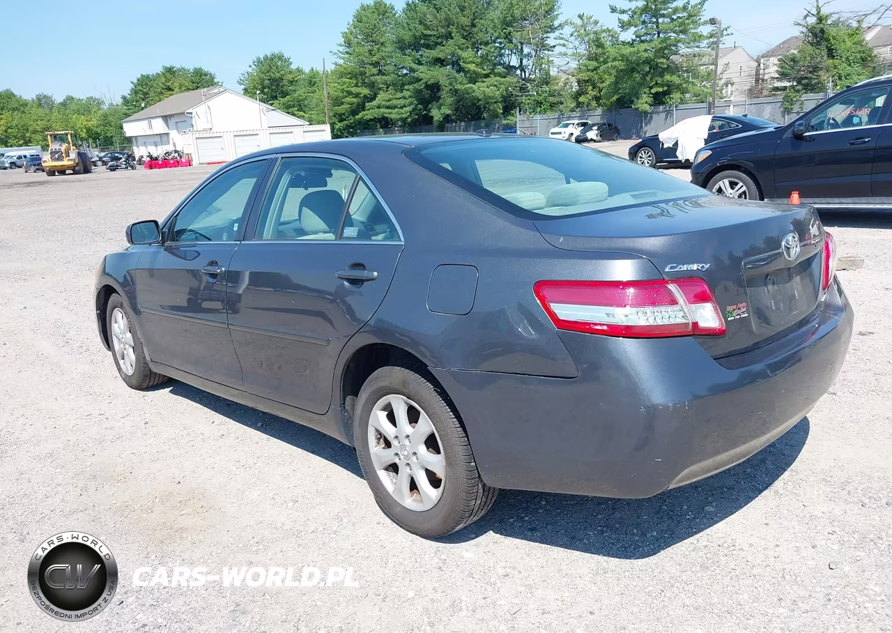 2011 Toyota Camry Le VIN:4T1BF3EK7BU669604 - 3