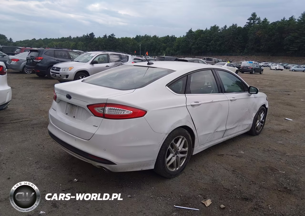 2015 Ford Fusion Se VIN:1FA6P0H70F5122981 - 4