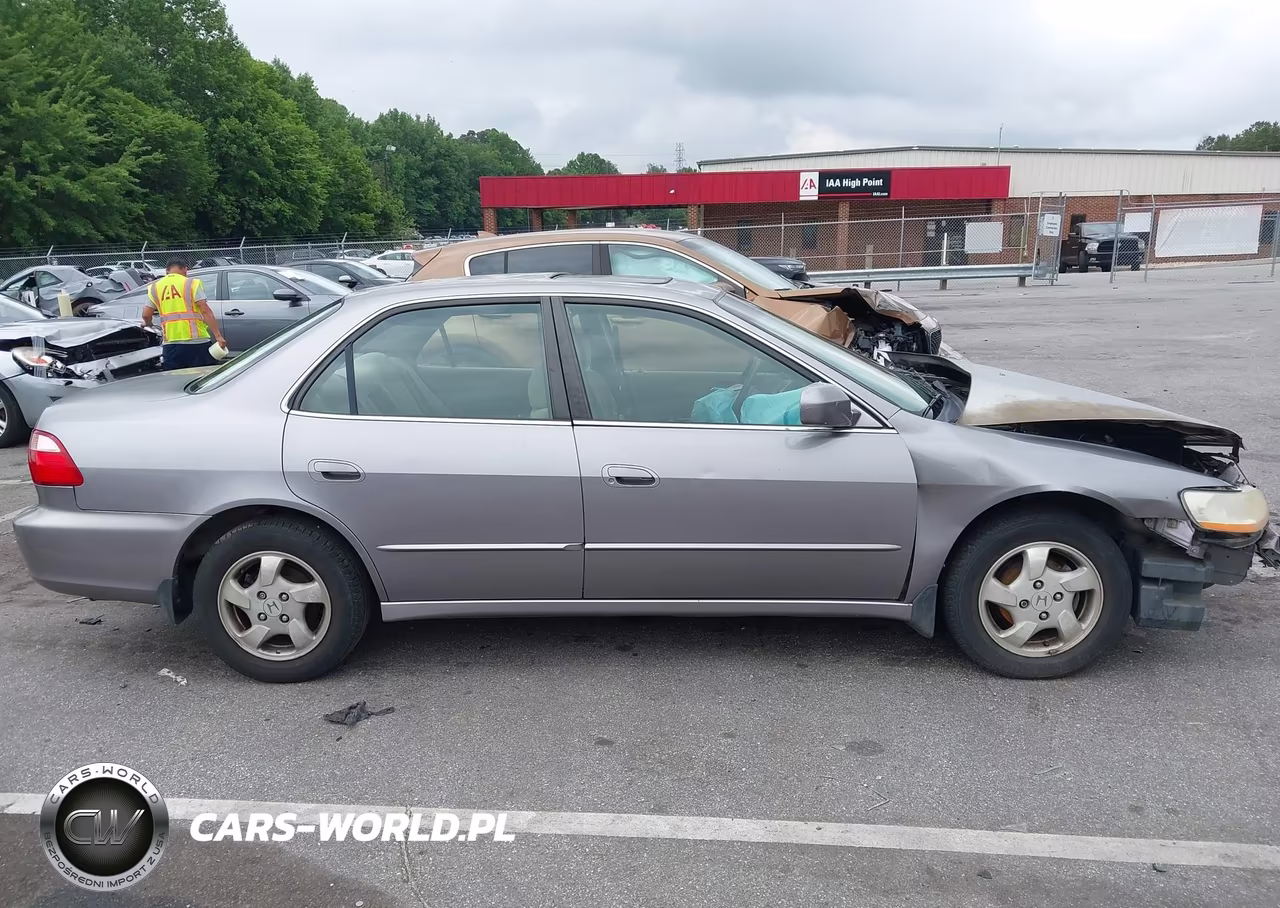 2000 Honda Accord 2.3 Ex VIN:JHMCG6674YC001337 - 13
