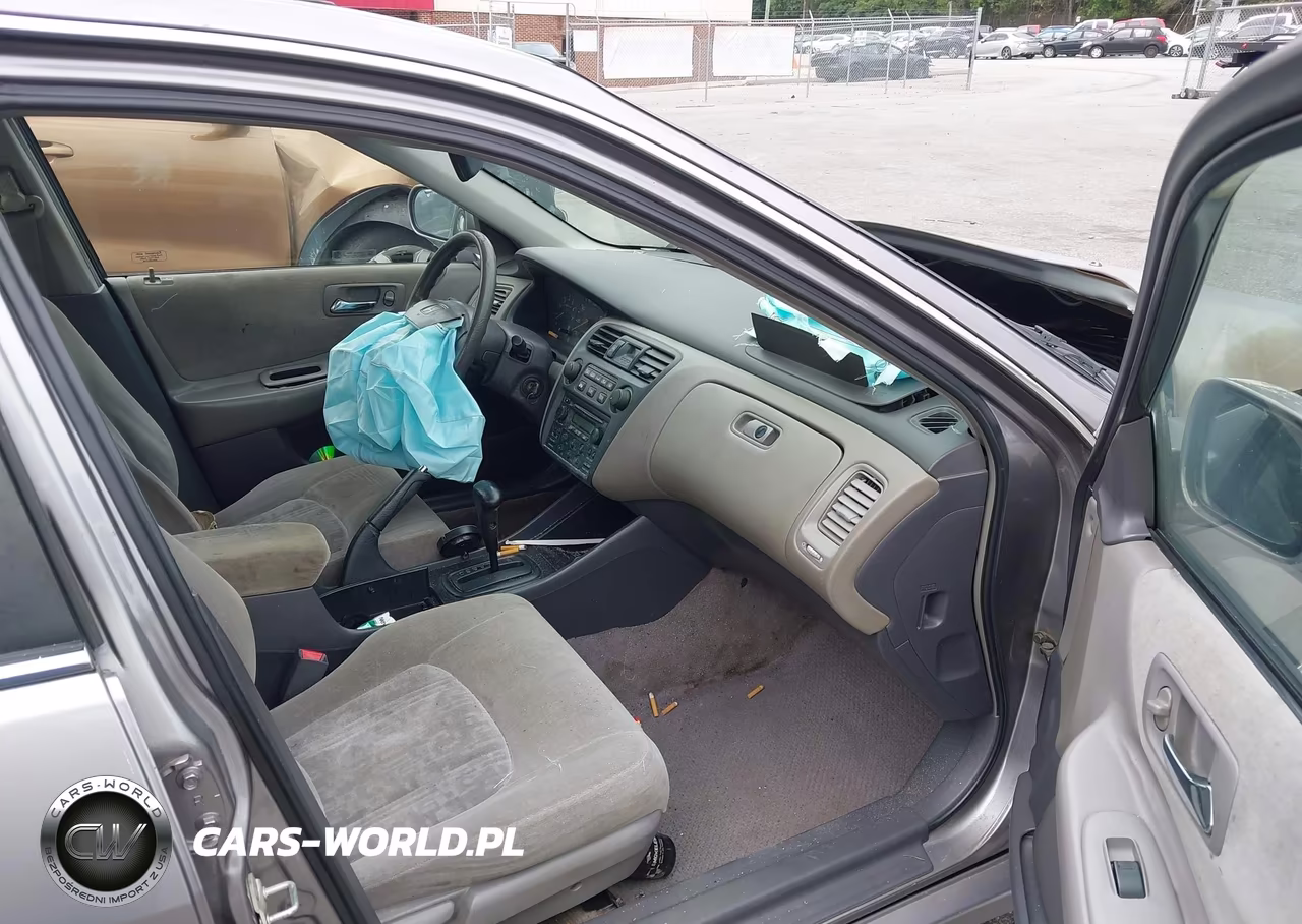 2000 Honda Accord 2.3 Ex VIN:JHMCG6674YC001337 - 5