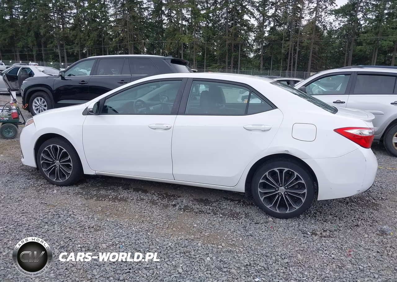 2015 Toyota Corolla S Plus VIN:5YFBURHE8FP340478 - 14