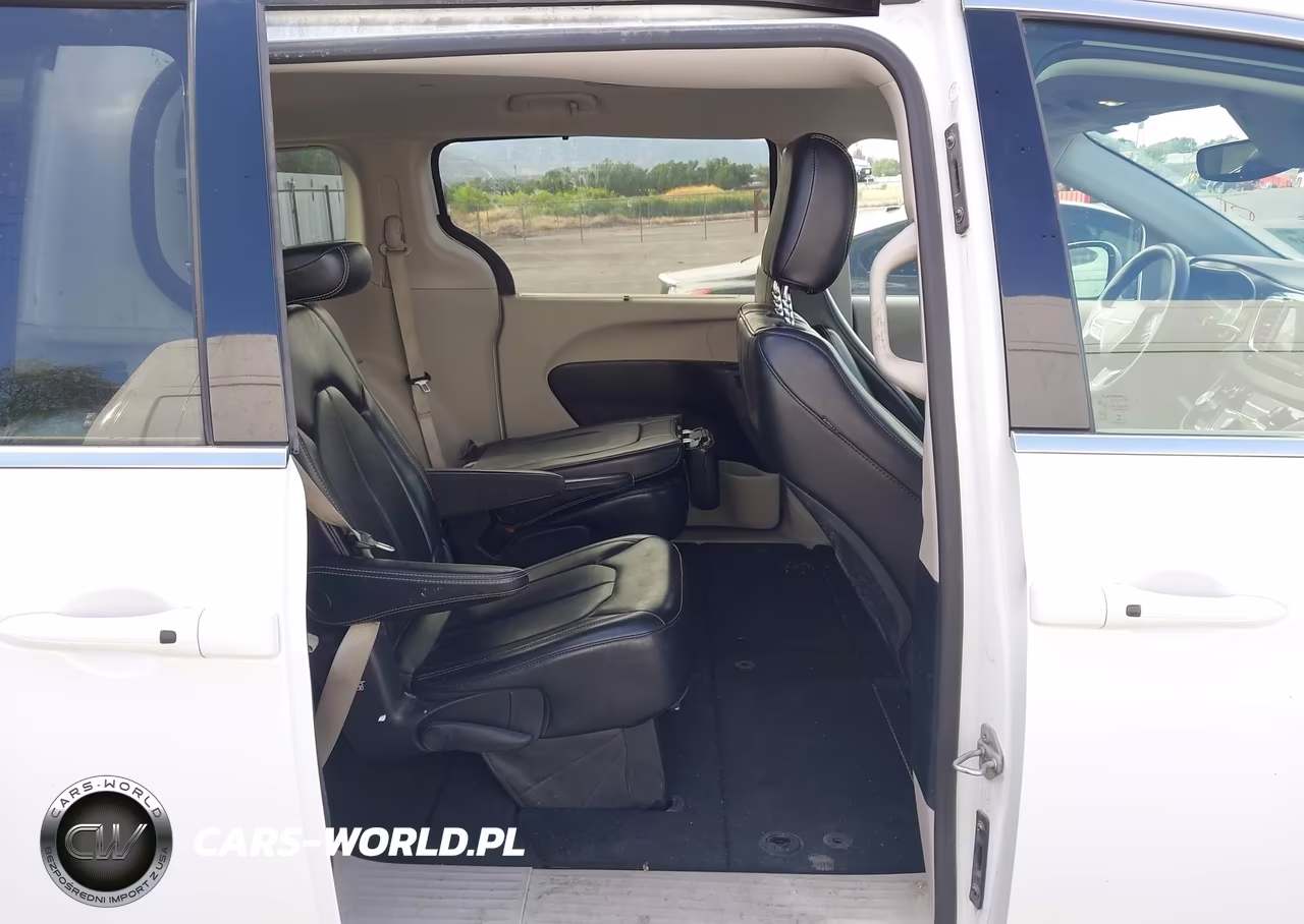 2020 Chrysler Voyager Lxi VIN:2C4RC1DG7LR176159 - 8