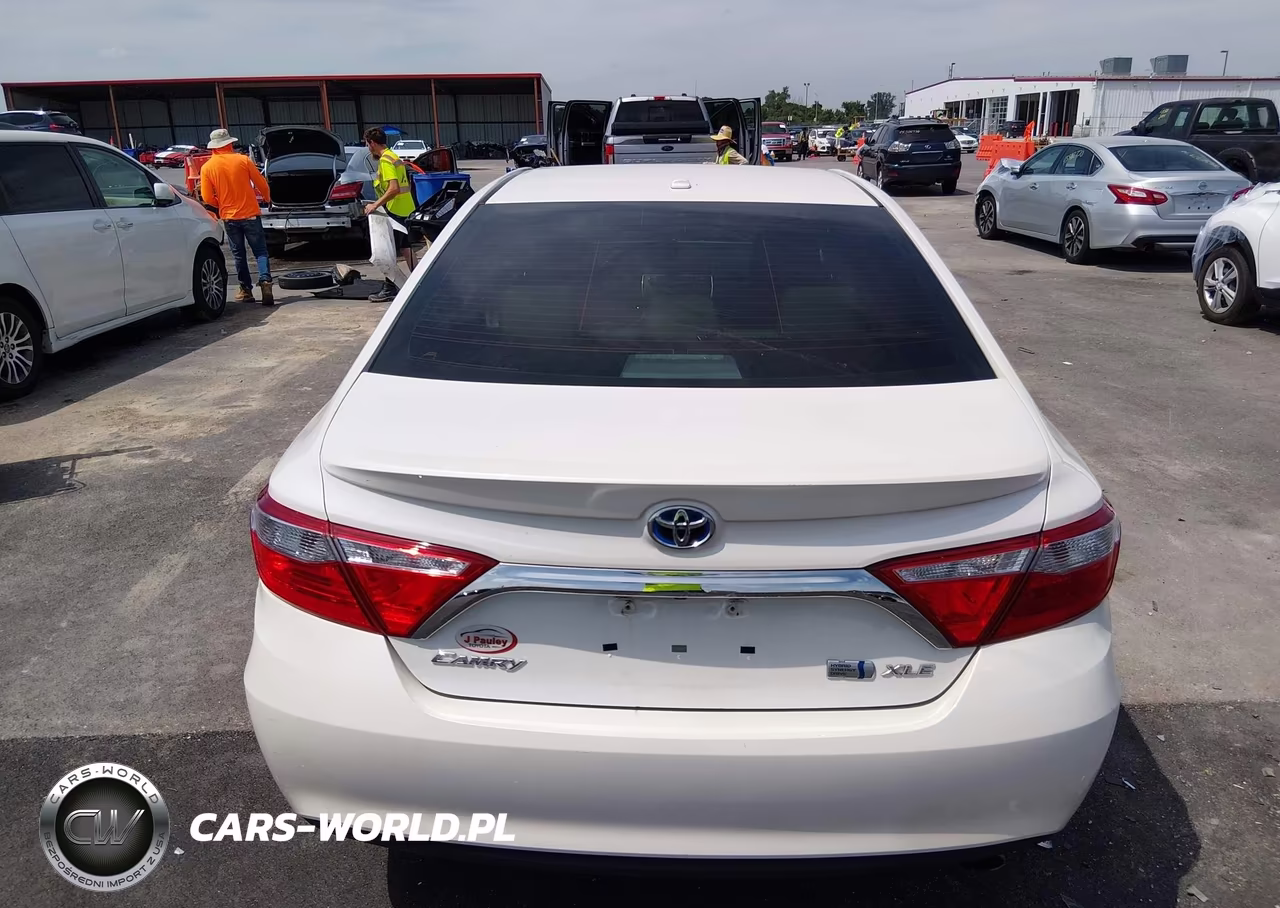 2015 Toyota Camry Hybrid Xle VIN:4T1BD1FK2FU164858 - 16