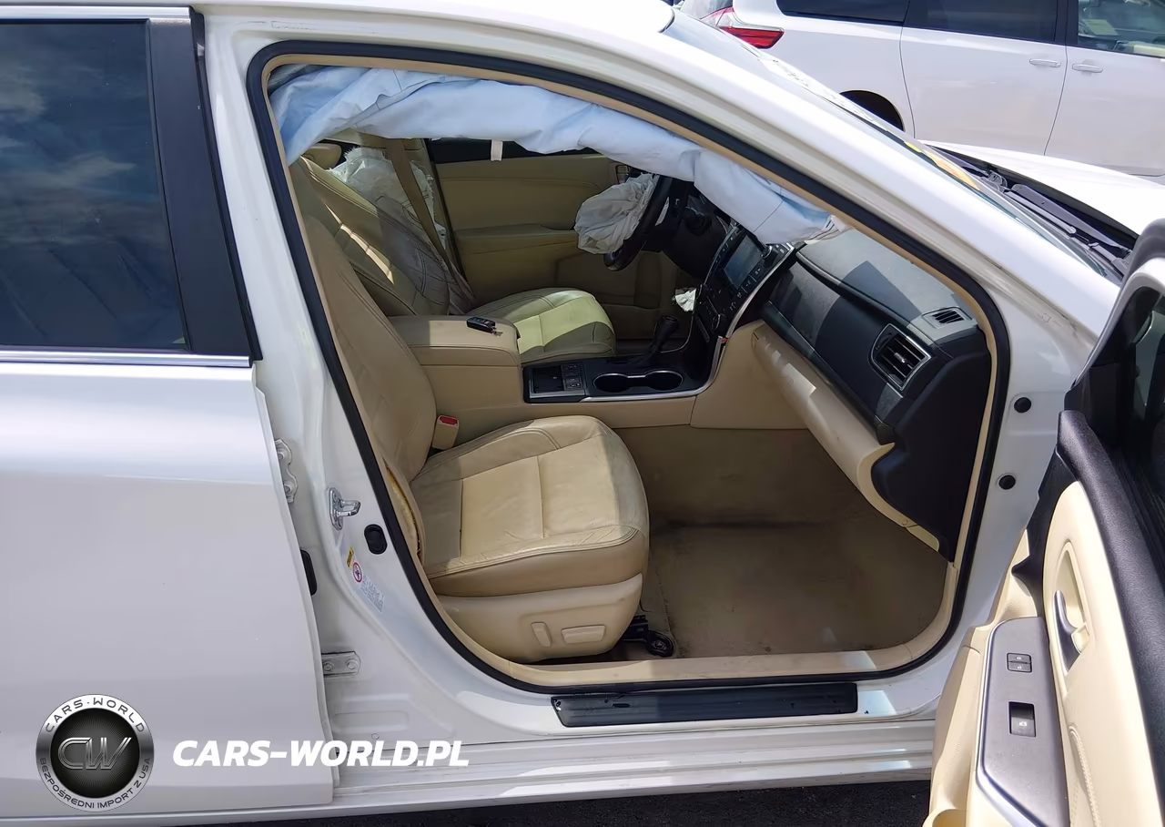 2015 Toyota Camry Hybrid Xle VIN:4T1BD1FK2FU164858 - 5