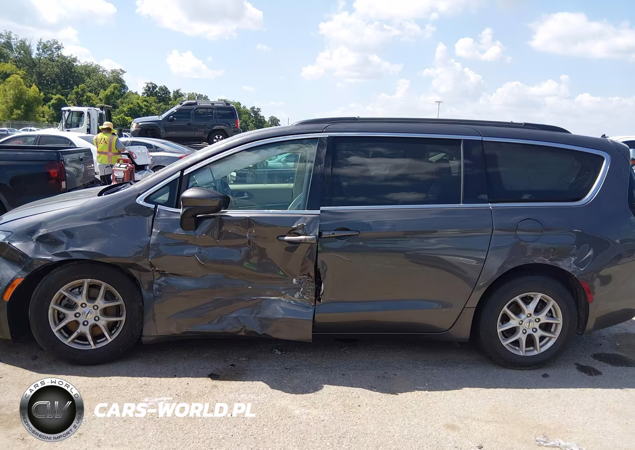 2021 Chrysler Voyager Lxi VIN:2C4RC1DG0MR545641 - 14
