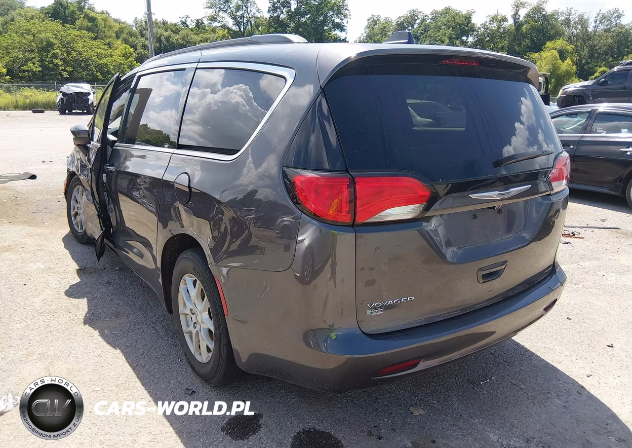 2021 Chrysler Voyager Lxi VIN:2C4RC1DG0MR545641 - 3