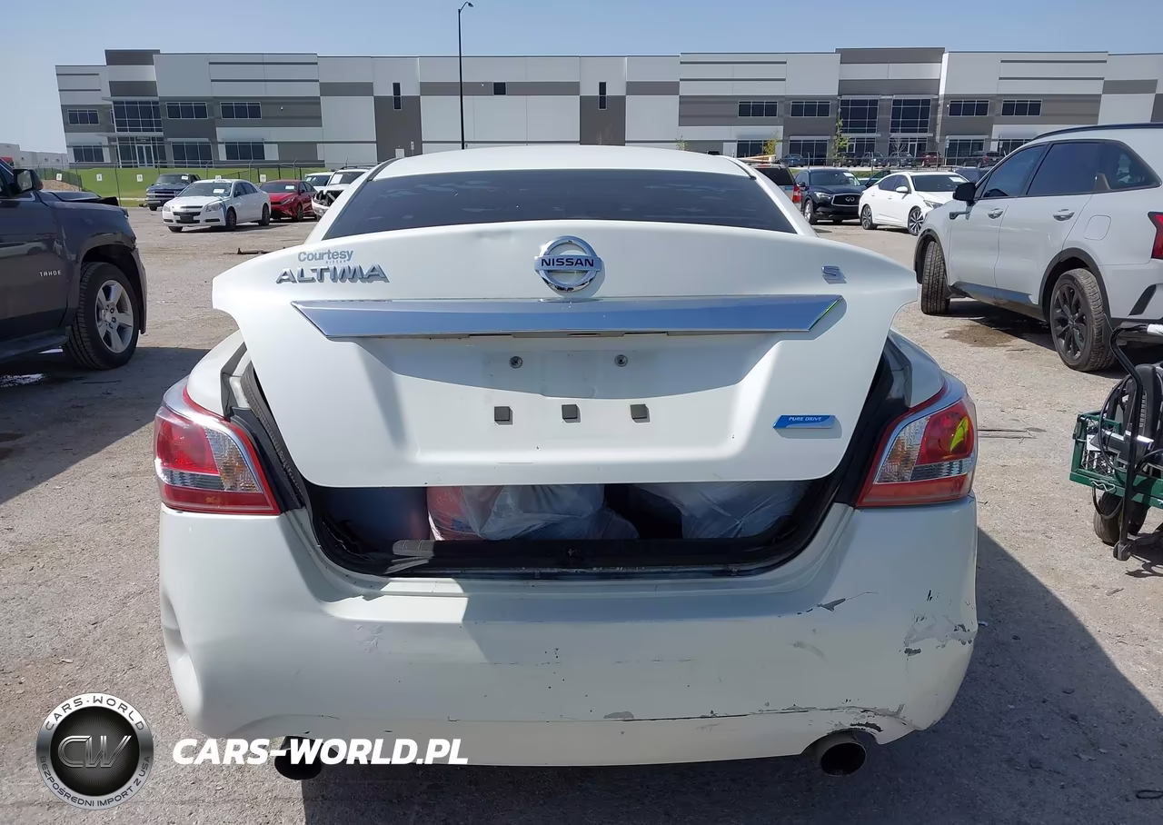 2013 Nissan Altima 2.5 S VIN:1N4AL3AP1DN541629 - 17