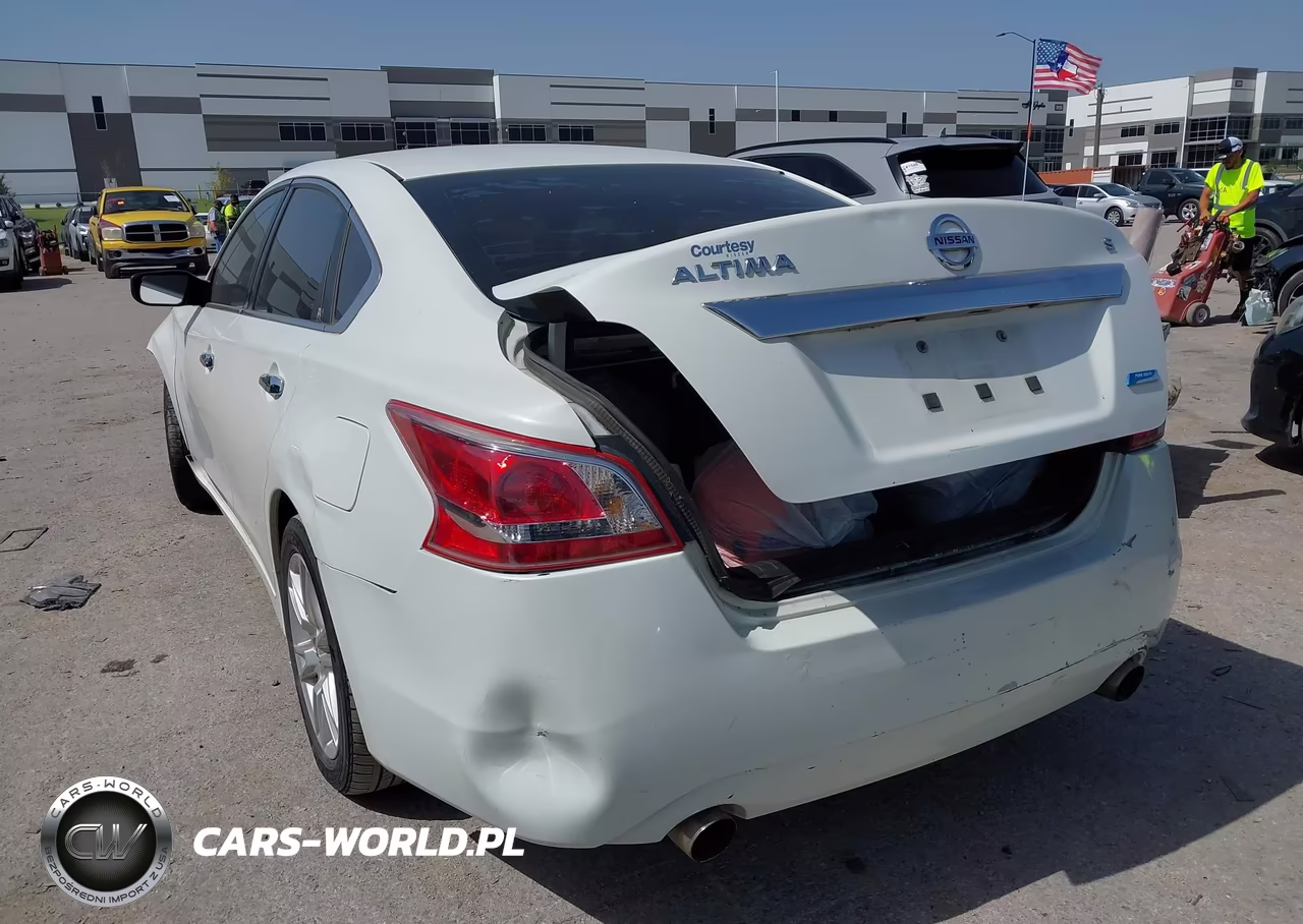 2013 Nissan Altima 2.5 S VIN:1N4AL3AP1DN541629 - 3