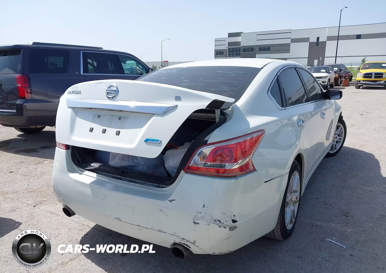 2013 Nissan Altima 2.5 S VIN:1N4AL3AP1DN541629 - 4
