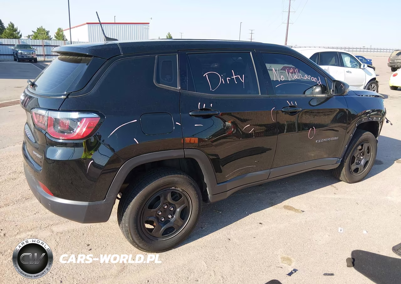 2018 Jeep Compass Sport 4X4 VIN:3C4NJDAB0JT480295 - 4