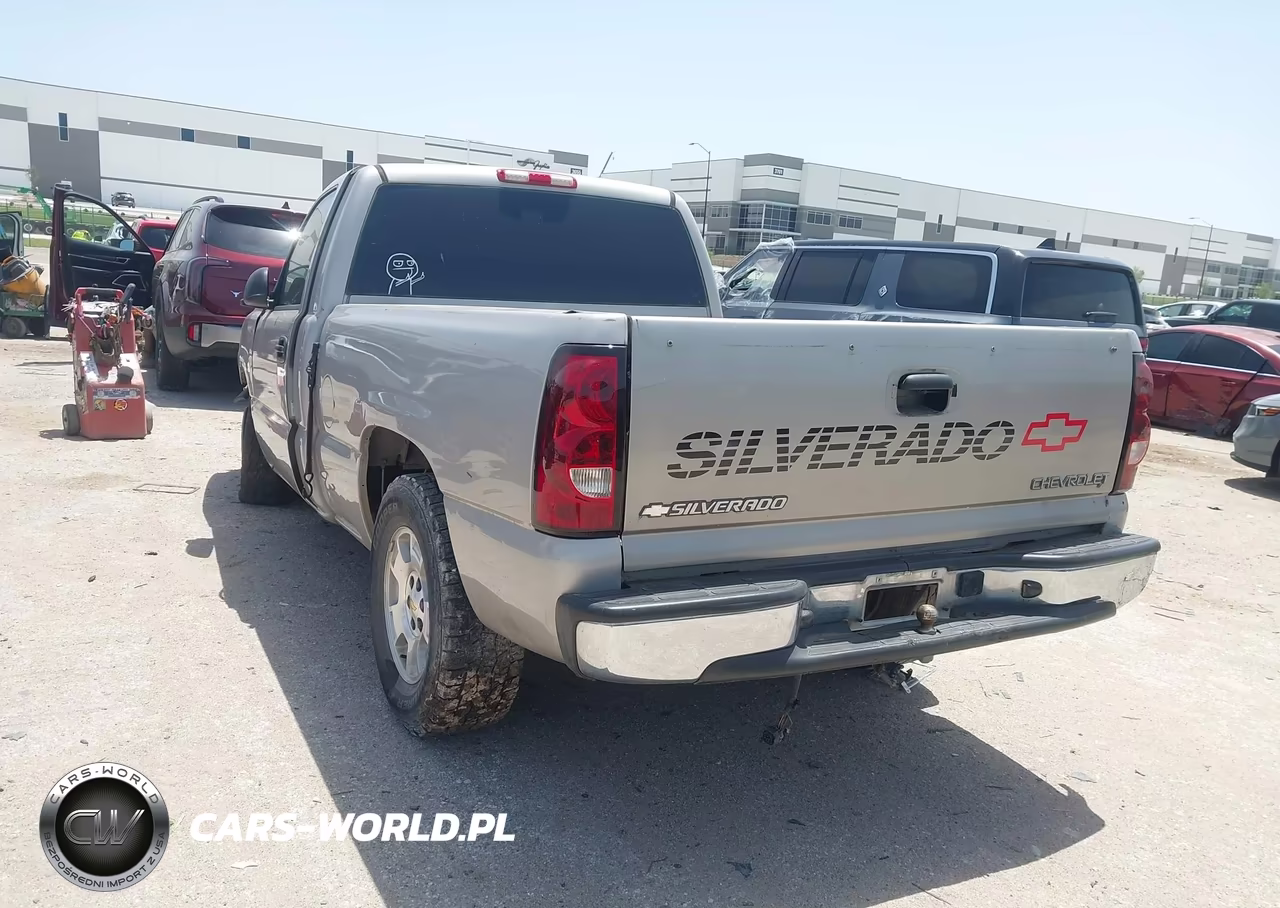 2005 Chevrolet Silverado 1500 Work Truck VIN:1GCEC14X75Z182843 - 3