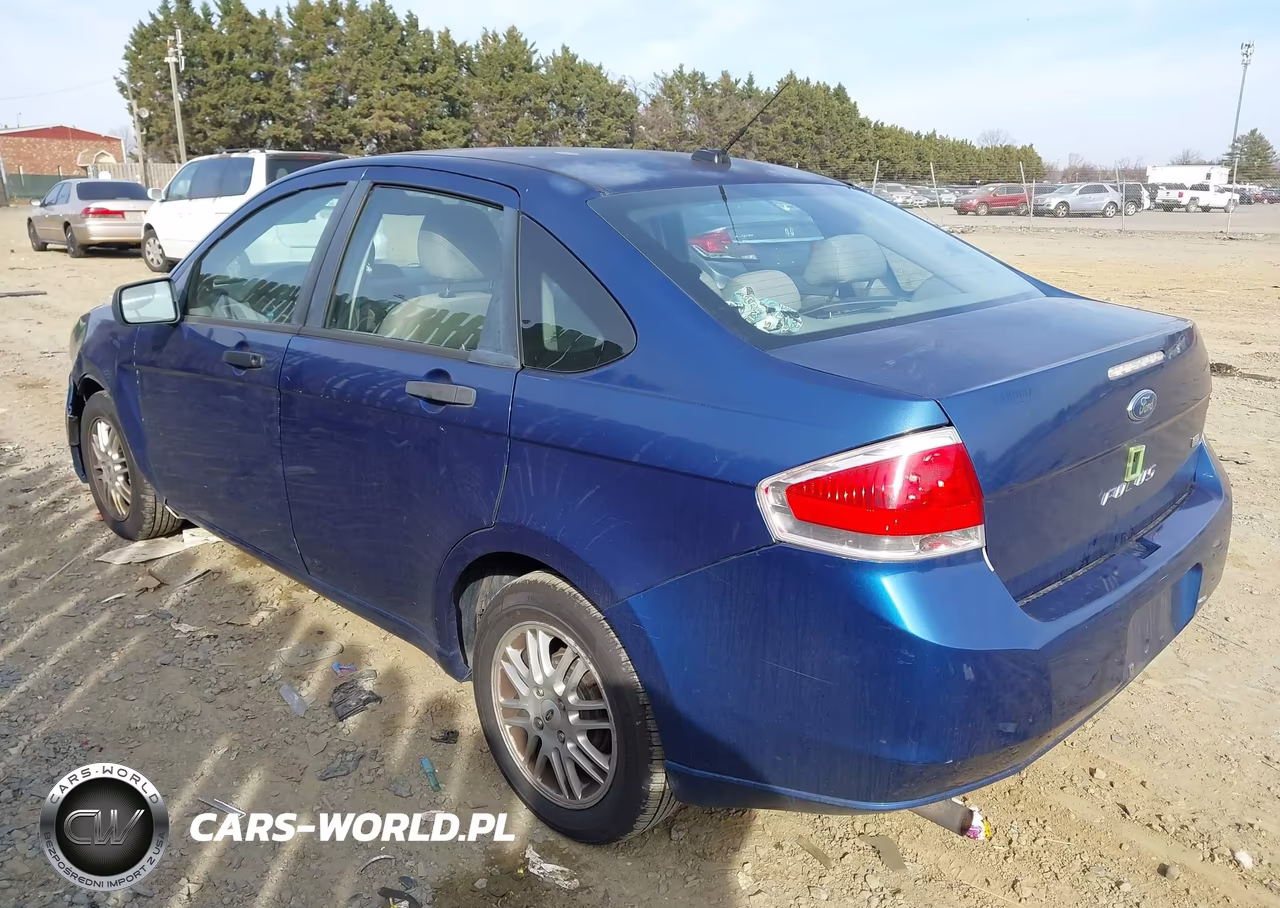 2009 Ford Focus Se VIN:1FAHP35N49W235831 - 3