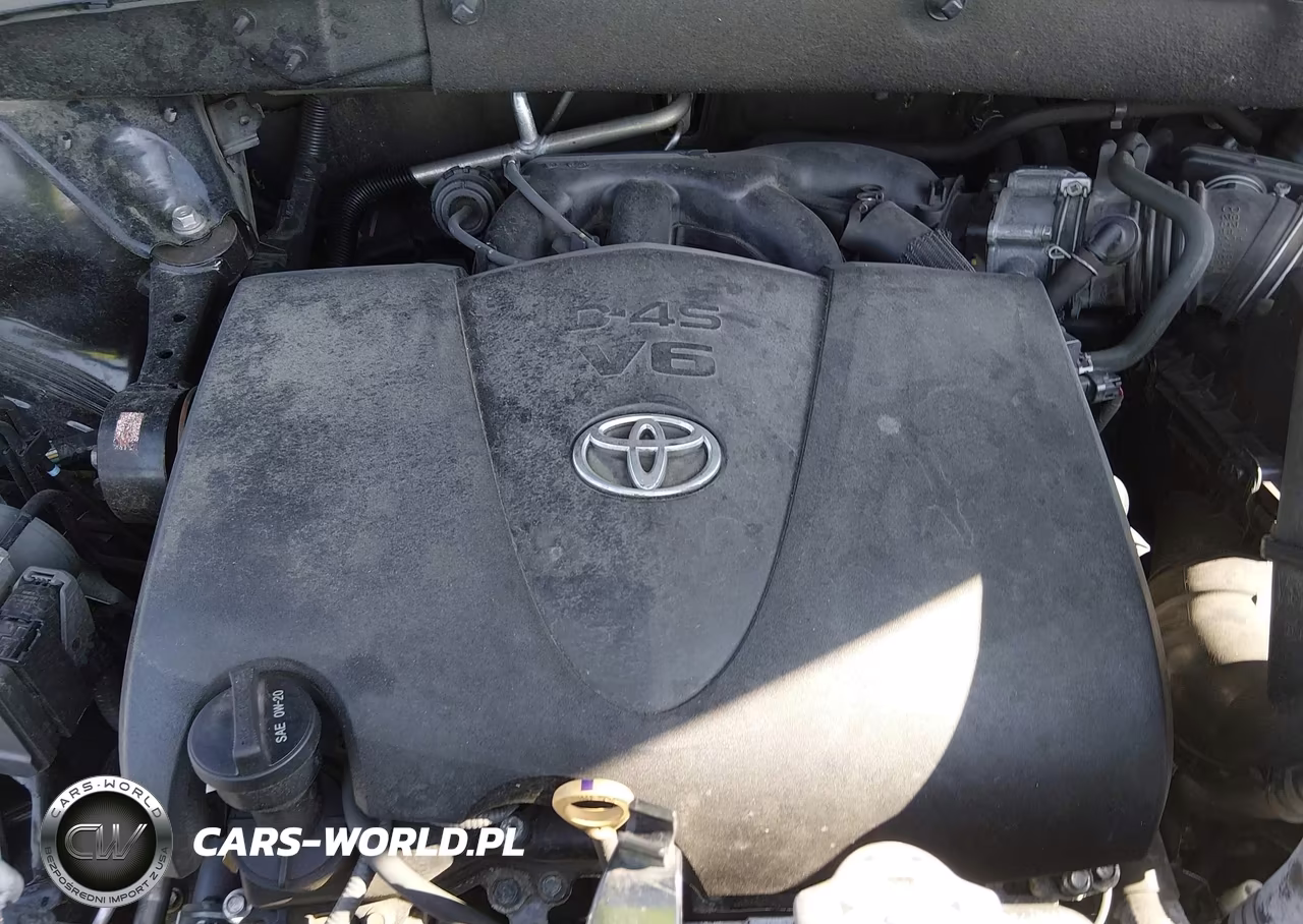 2019 Toyota Highlander Xle VIN:5TDJZRFH1KS564929 - 10