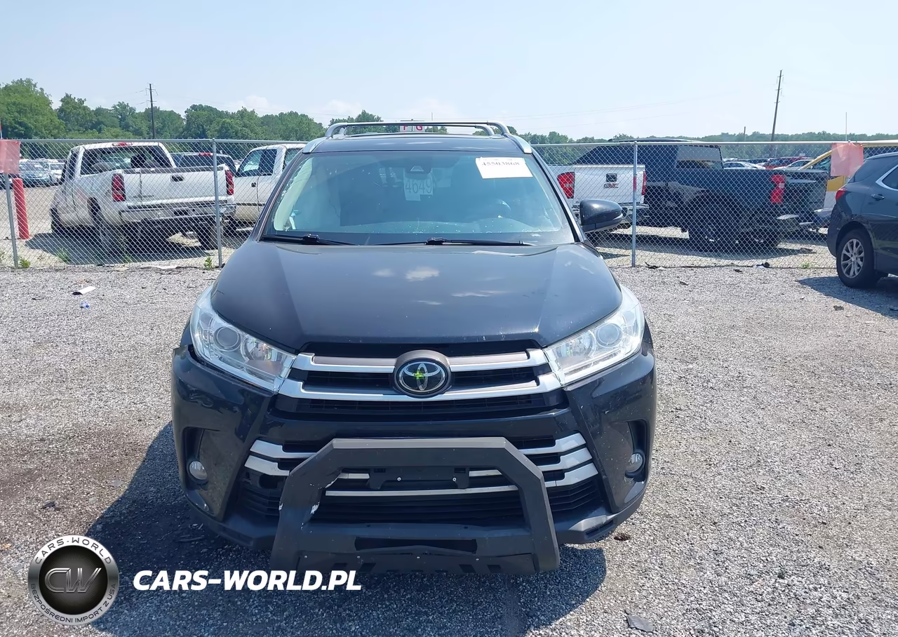 2019 Toyota Highlander Xle VIN:5TDJZRFH1KS564929 - 12