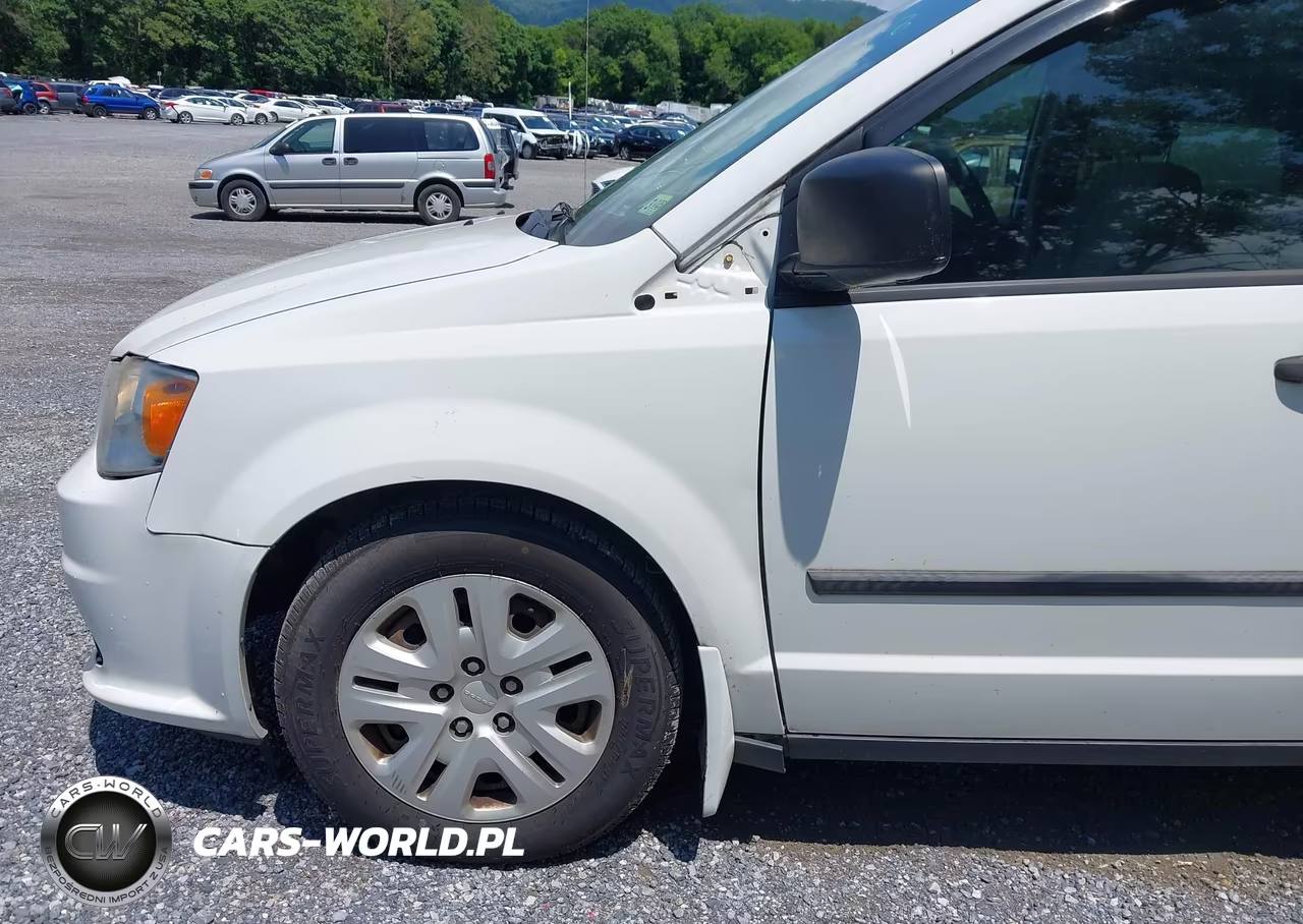 2014 Dodge Grand Caravan American Value Pkg VIN:2C4RDGBG7ER459487 - 16