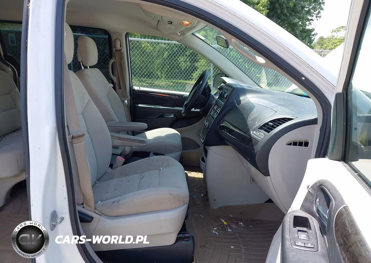 2014 Dodge Grand Caravan American Value Pkg VIN:2C4RDGBG7ER459487 - 5