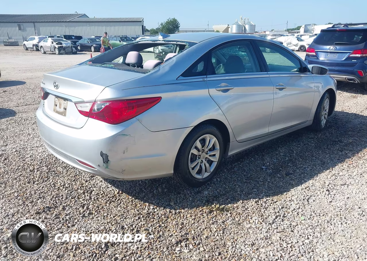 2012 Hyundai Sonata Gls VIN:5NPEB4AC8CH351438 - 4