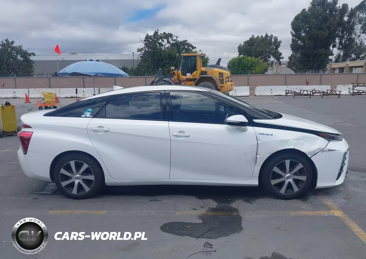 2017 Toyota Mirai VIN:JTDBVRBD8HA003409 - 13