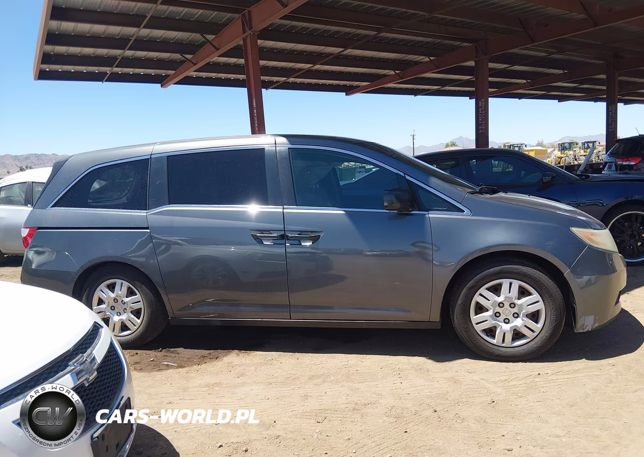 2013 Honda Odyssey Lx VIN:5FNRL5H26DB010623 - 13
