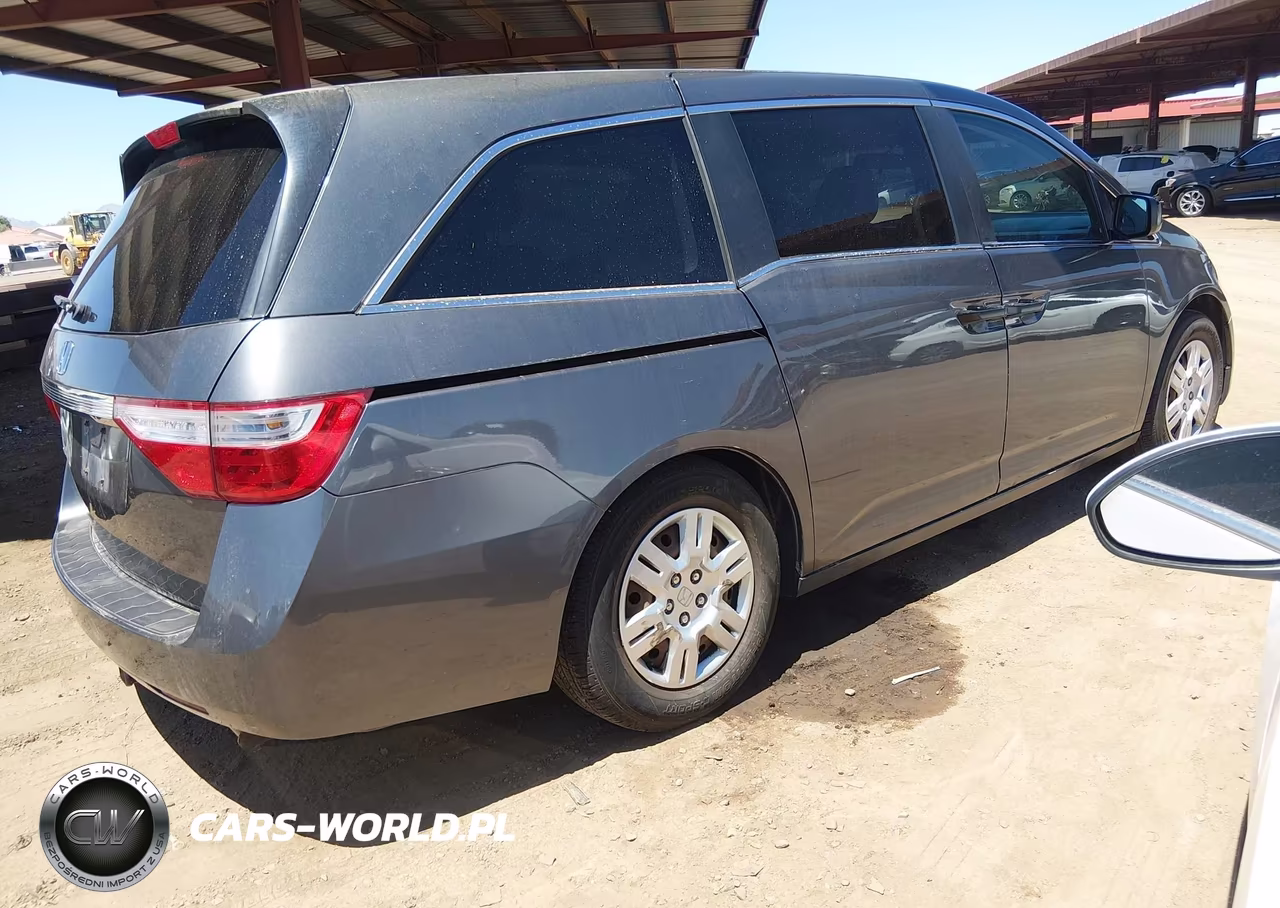 2013 Honda Odyssey Lx VIN:5FNRL5H26DB010623 - 4