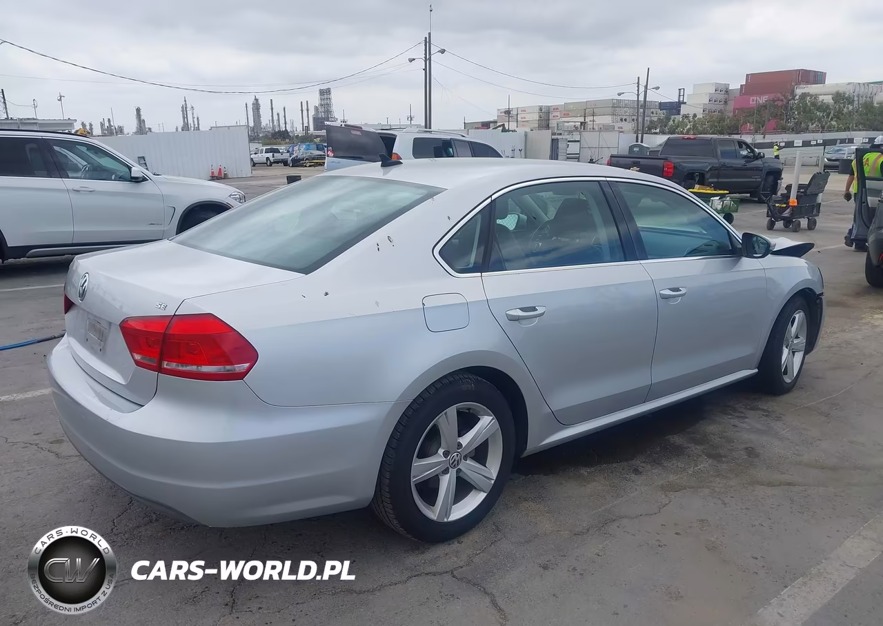 2012 Volkswagen Passat 2.5L Se VIN:1VWBP7A36CC051458 - 4