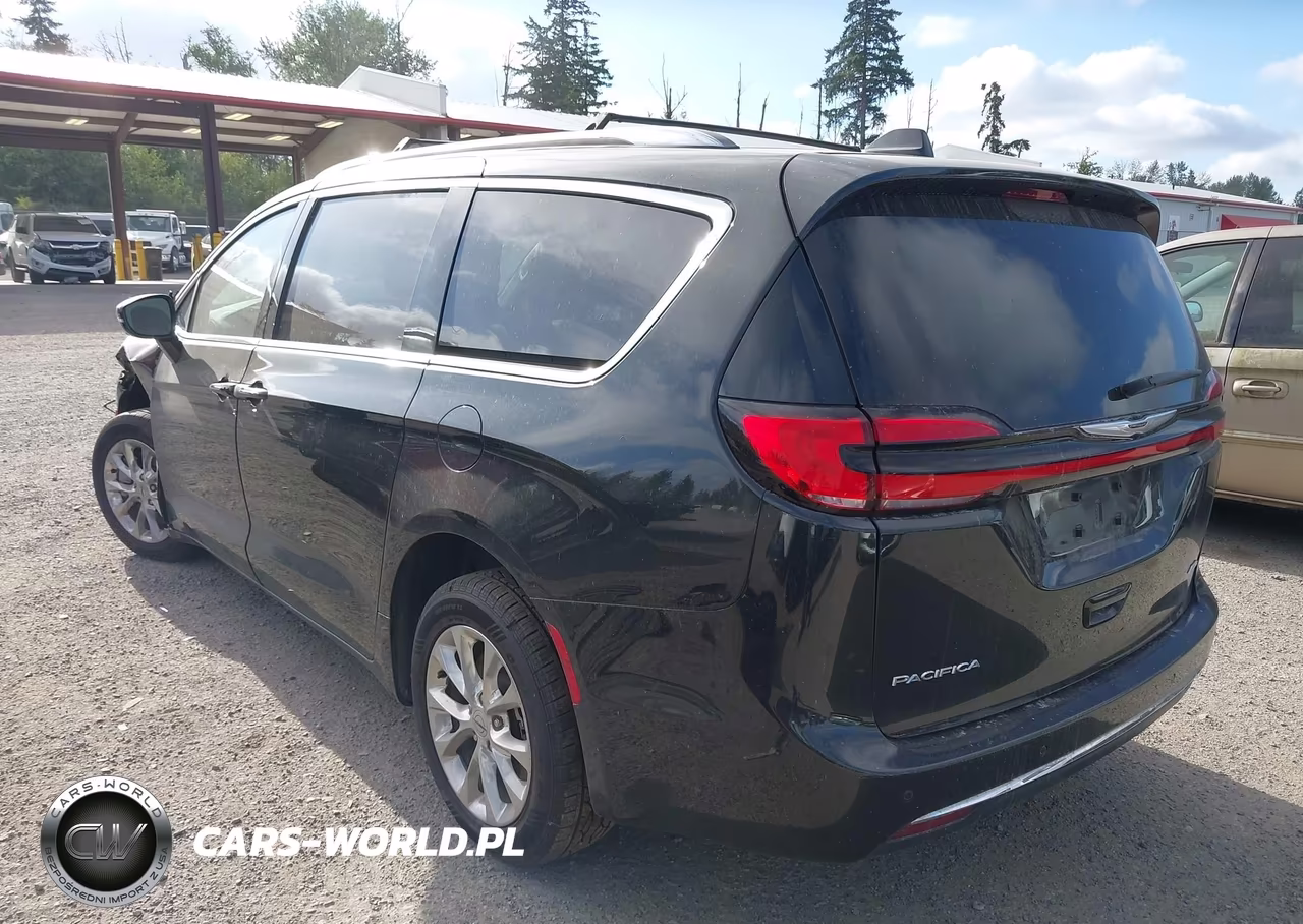 2021 Chrysler Pacifica Touring L Awd VIN:2C4RC3BG3MR518240 - 3