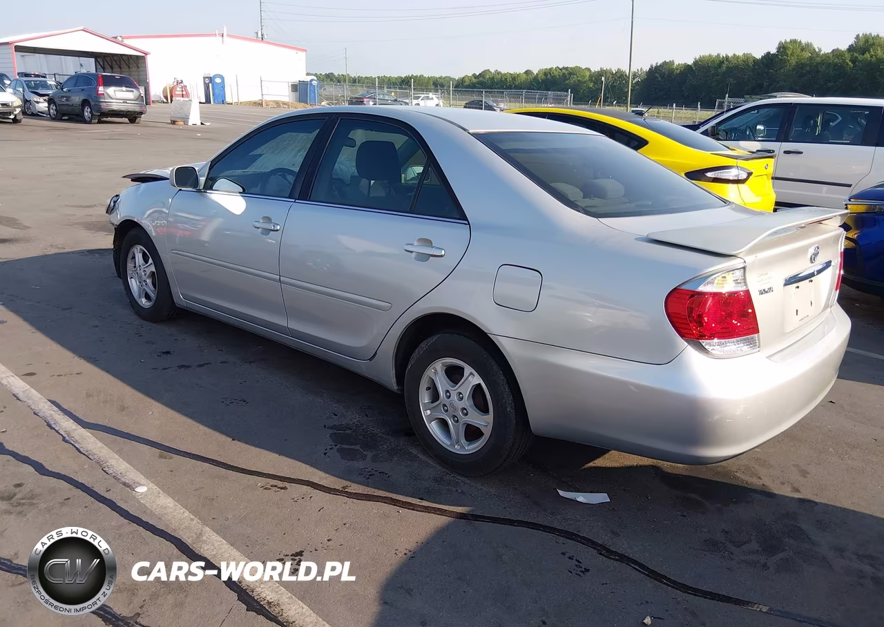 2006 Toyota Camry Le VIN:4T1BE32K36U682718 - 3